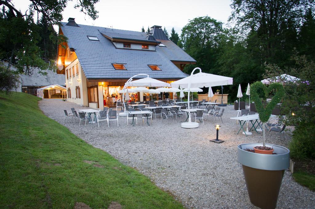 Domaine De La Sapiniere Hotel Thorens-Glieres Exterior photo
